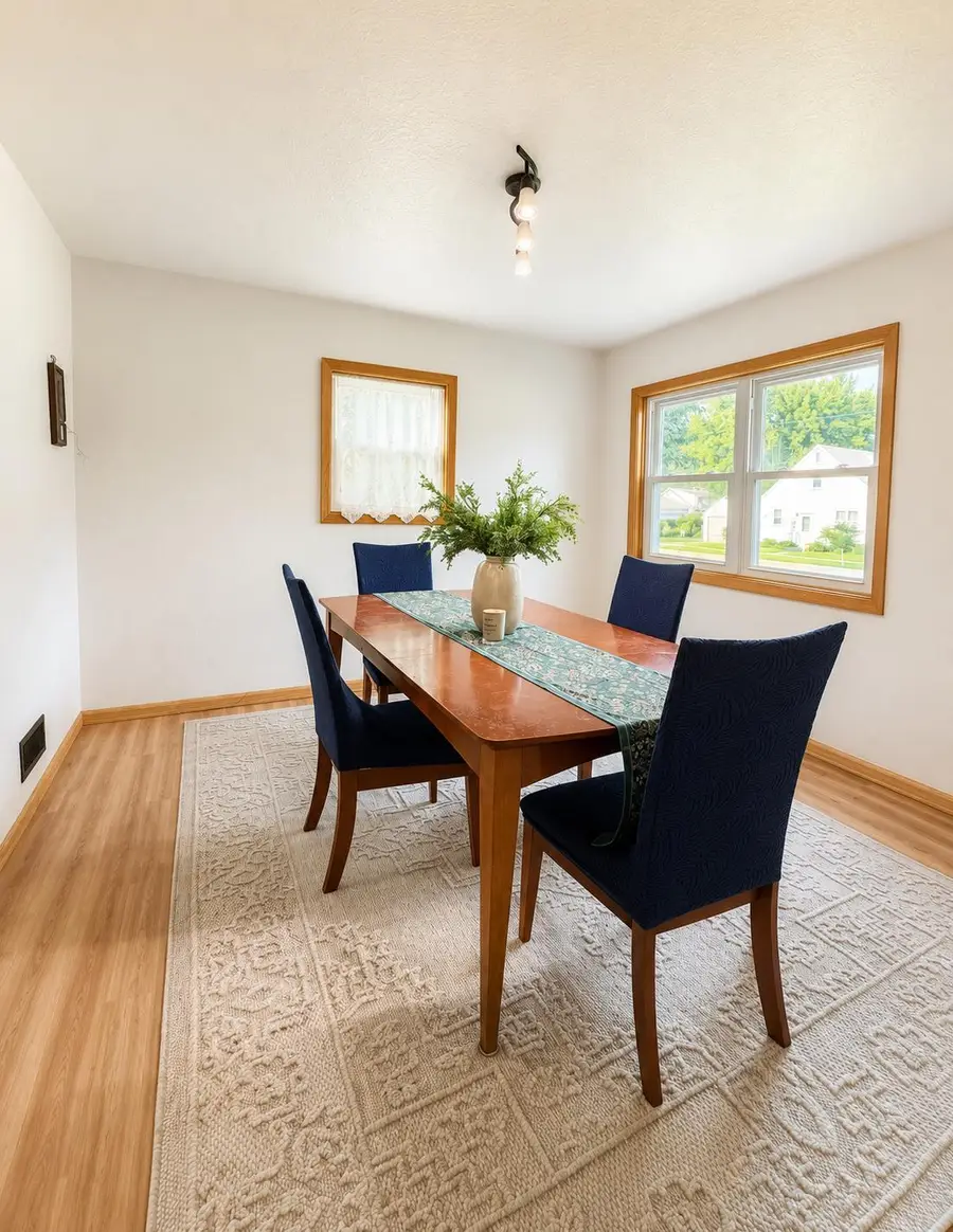 600 8th Street Sw, Austin, MN 55912 - #3