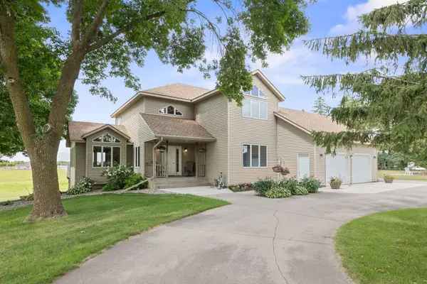 1450 Jefferson Street Se, Hutchinson, MN 55350