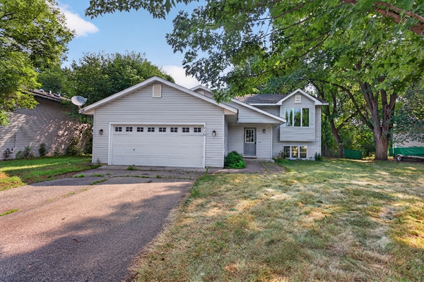 443 Market Street S, Shakopee, MN 55379