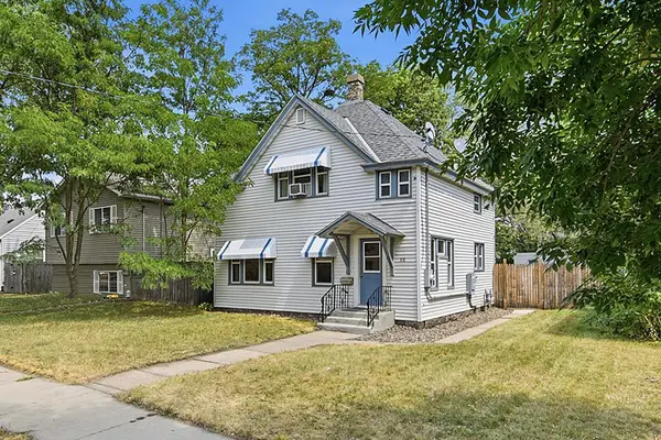 318 19 1/2 Avenue N, Saint Cloud, MN 56303