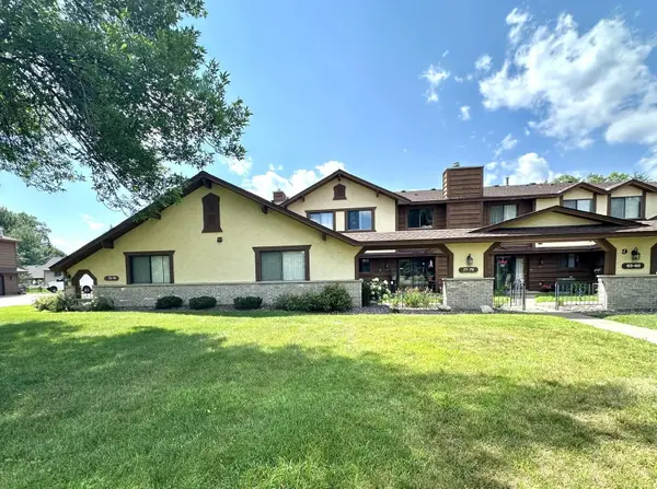 79 126th Lane Nw, Minneapolis, MN 55448