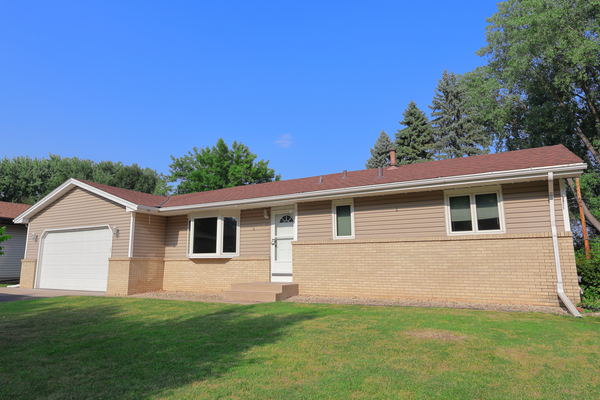 67 13th Avenue Sw, New Brighton, MN 55112