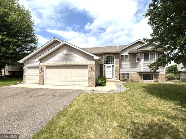 15392 Krypton Street Nw, Anoka, MN 55303