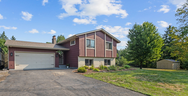 8433 168th Lane Nw, Ramsey, MN 55303