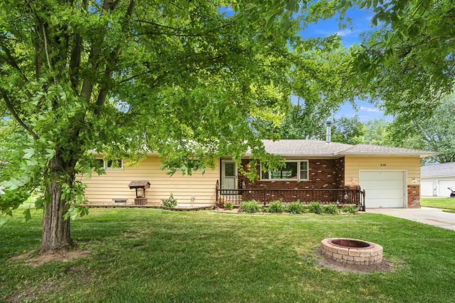 319 Maple Avenue S, Maple Lake, MN 55358 - #3