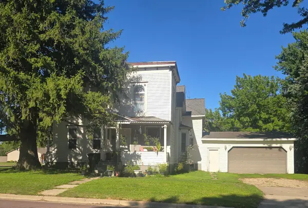 516 11th Street N, Mountain Lake, MN 56159