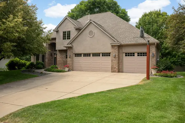 5715 Pond Drive, Shoreview, MN 55126