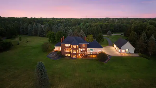 4650 Neal Avenue N, Stillwater, MN 55082