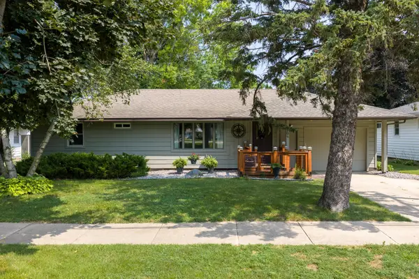 2104 W Oakland Avenue, Austin, MN 55912