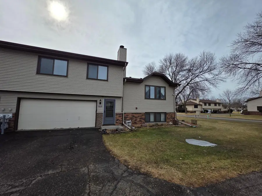 8792 N Maplebrook Circle #8792, Minneapolis, MN 55445 - #2