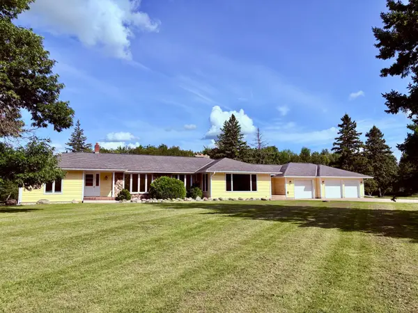 59366 330th Street, Warroad, MN 56763