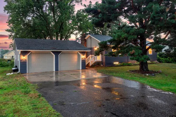 2752 197th Street W, Farmington, MN 55024