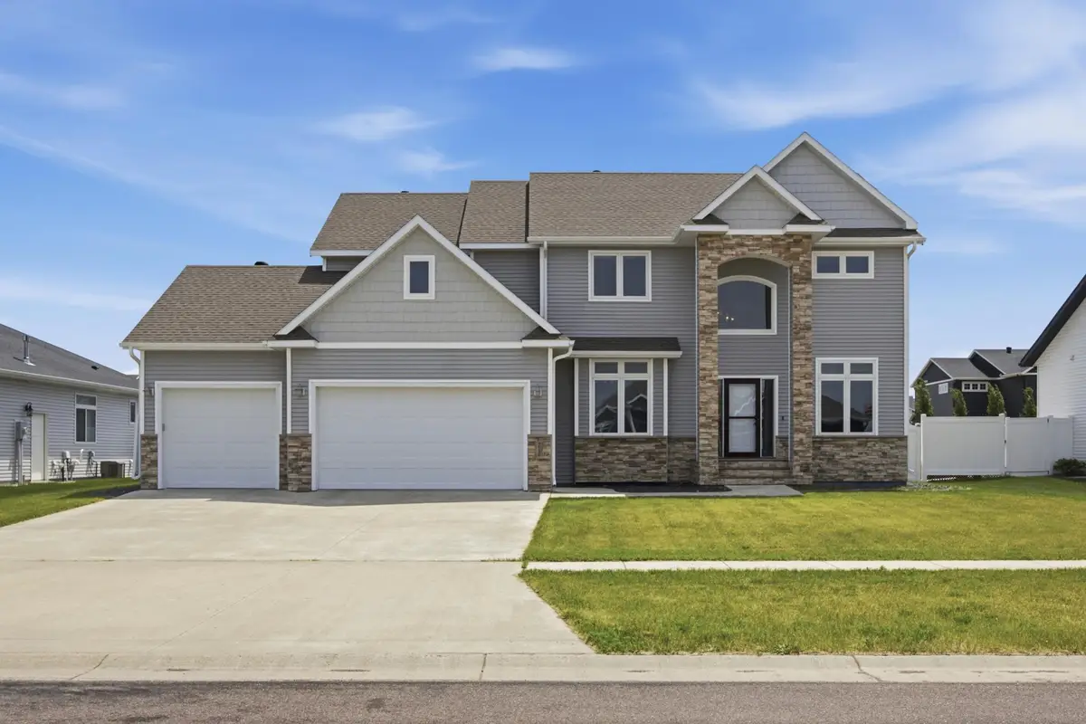 2736 70th Avenue S, Fargo, ND 58104 - #1
