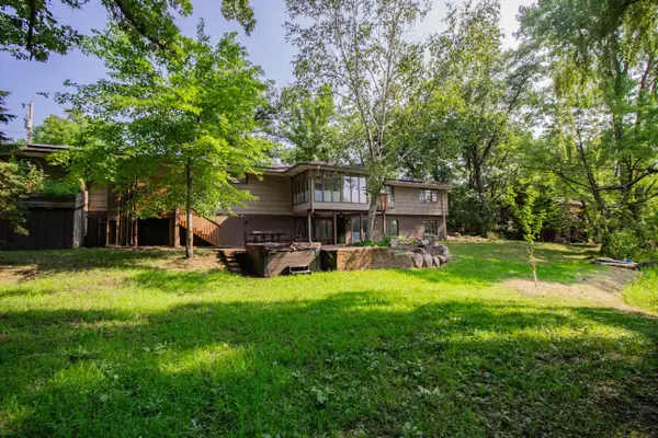 700 Arbogast Street, Shoreview, MN 55126