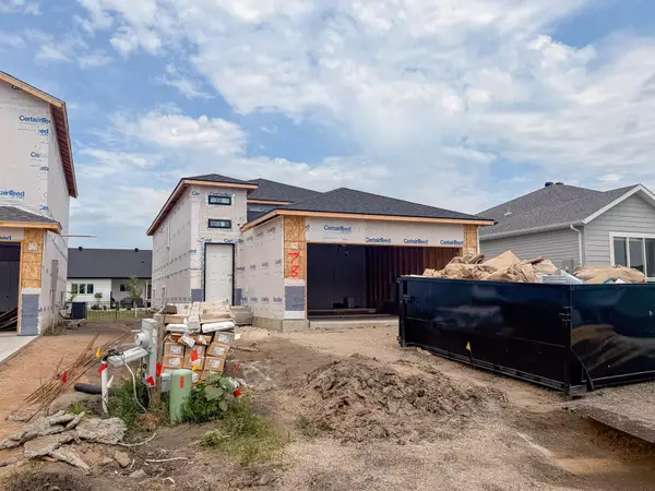 7895 Cottonwood Boulevard, Horace, ND 58104