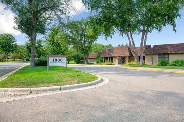 1000 Cannon Valley Drive E #124, Northfield, MN 55057