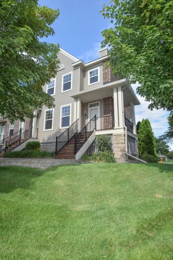 11314 Davenport Circle Ne #A, Minneapolis, MN 55449