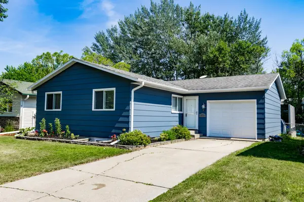 2925 14th Avenue S, Moorhead, MN 56560