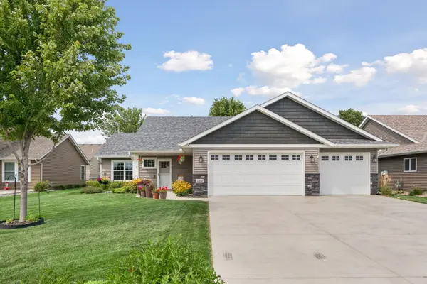 1304 Linwood Road, Belle Plaine, MN 56011