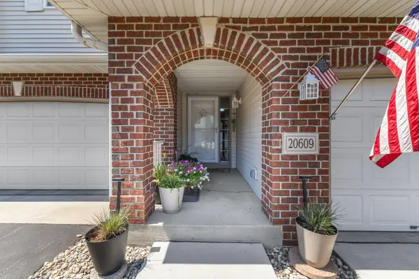 20609 Harrow Court, Lakeville, MN 55044