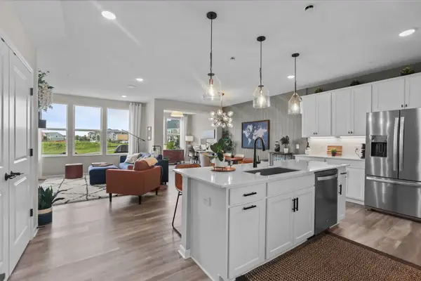 17902 Giants Way, Lakeville, MN 55044