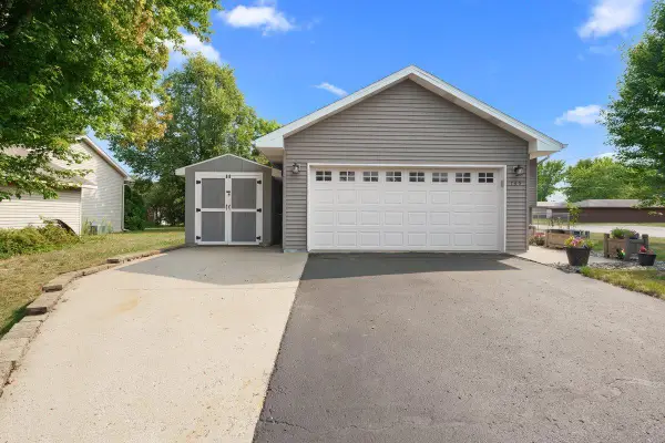 735 Laura Street, Prescott, WI 54021
