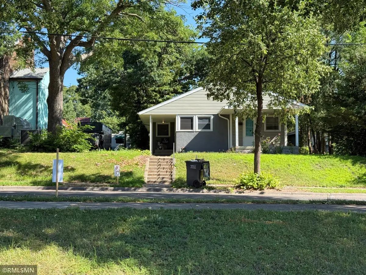 618 29th Avenue N, Minneapolis, MN 55411 - #1