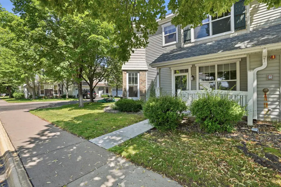 1601 Woodlynn Avenue #4, Saint Paul, MN 55109 - #3