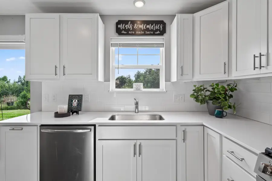8036 149th Lane Nw, Anoka, MN 55303 - #2