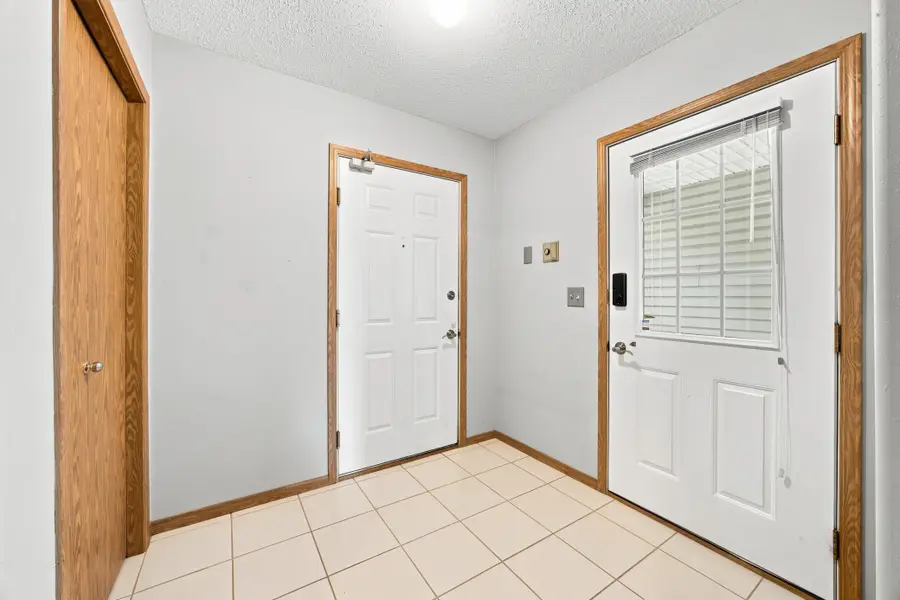 843 12 1/2 Avenue W, West Fargo, ND 58078 - #3