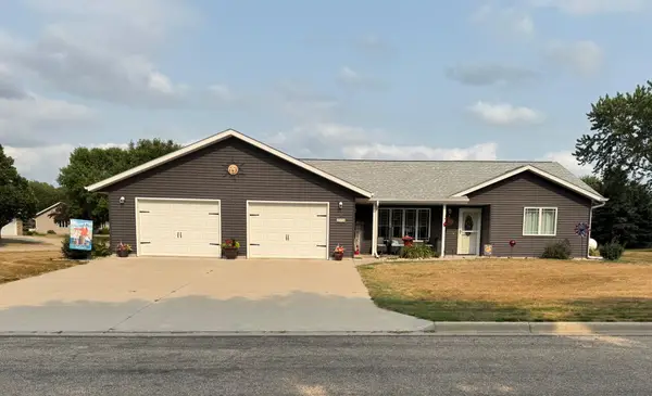 326 Rock River Drive, Edgerton, MN 56128