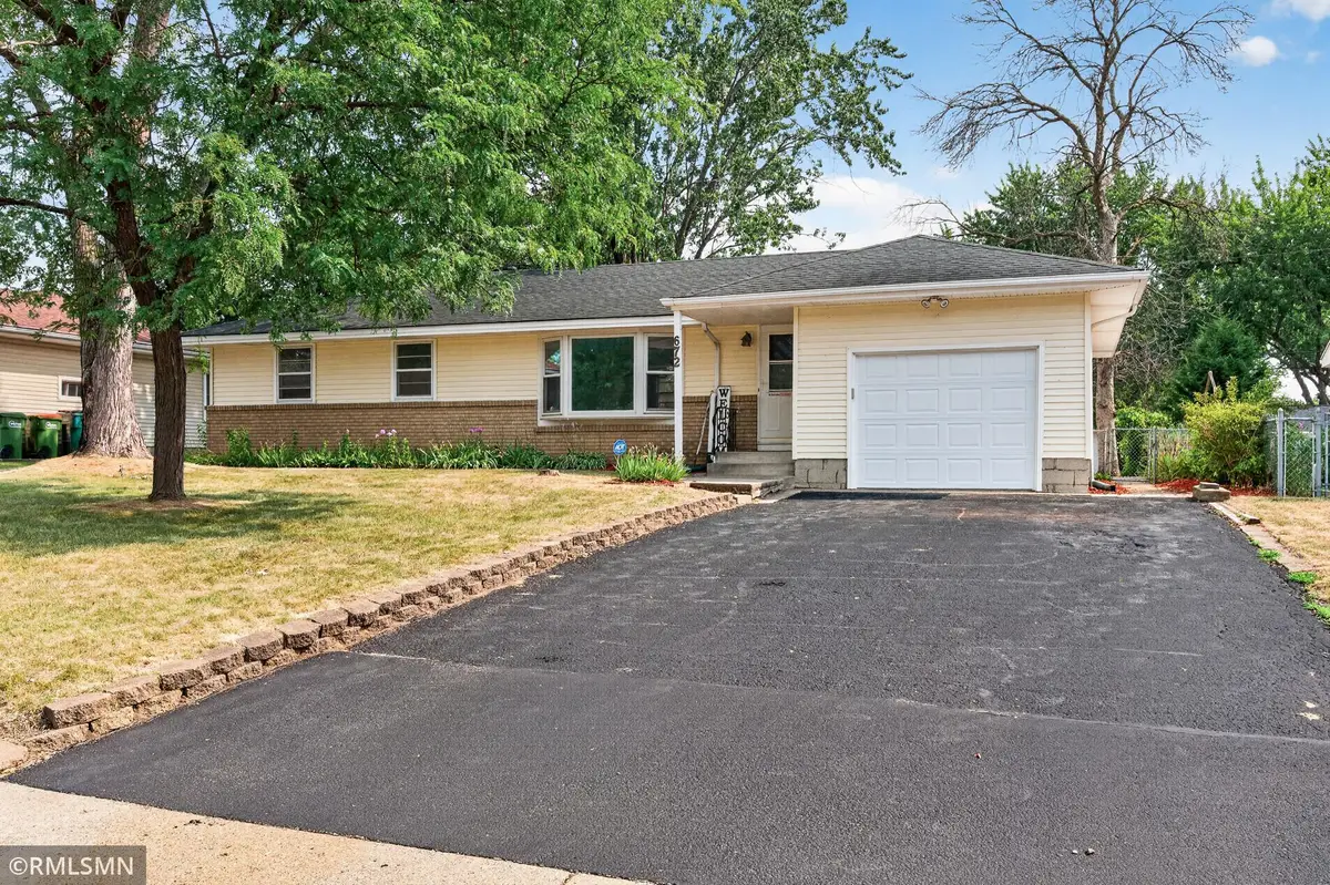 672 80th Avenue Ne, Spring Lake Park, MN 55432 - #1