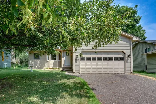 2781 Oakview Lane, Monticello, MN 55362