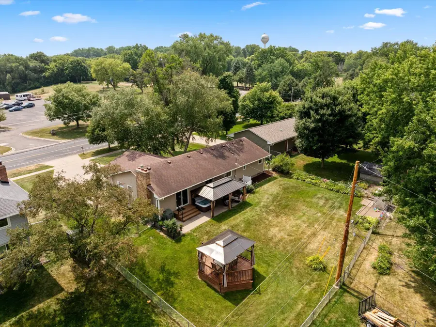 2682 5th Street Nw, New Brighton, MN 55112 - #2
