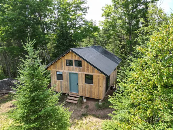 9041 Cramer Road, Finland, MN 55603