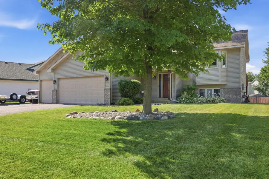 207 Dresden Alcove, Waverly, MN 55390 - #2