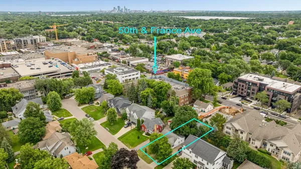 5121 Gorgas Avenue, Minneapolis, MN 55424