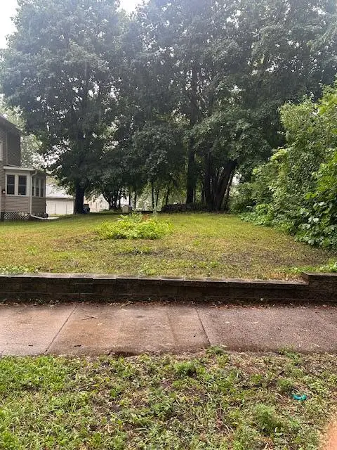 984 Reaney Ave, Saint Paul, MN 55106