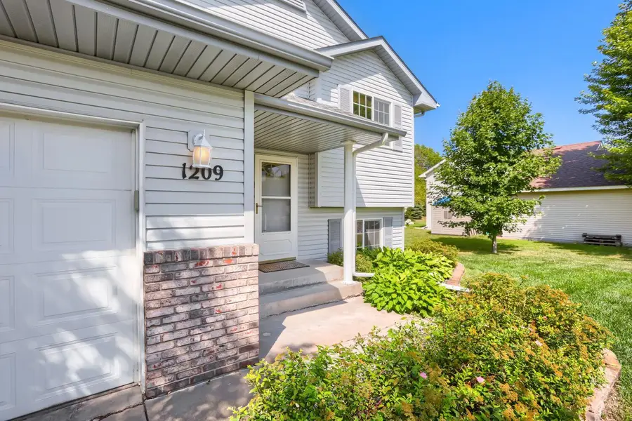 1209 Roberts Road, Buffalo, MN 55313 - #2