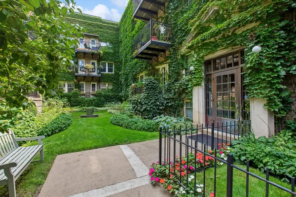 2521 Humboldt Avenue S #309, Minneapolis, MN 55405