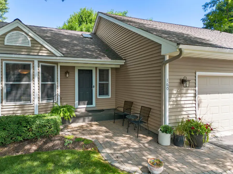 160 Bluff Ridge Court, Chanhassen, MN 55317 - #3
