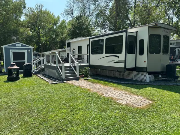 32741 N Lakes Trail #15D, Lindstrom, MN 55045