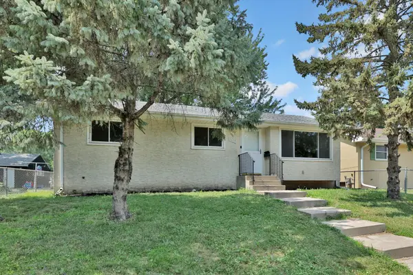 1017 Livingston Avenue, Saint Paul, MN 55118