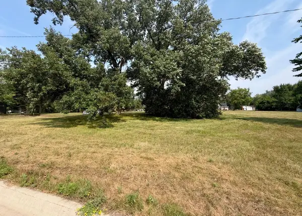 605 8th Street Sw, Little Falls, MN 56345