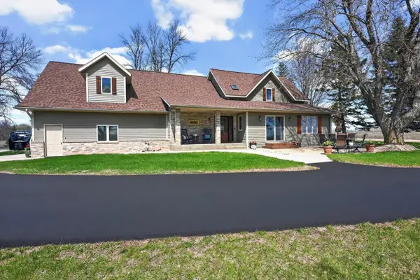 1608 E Lake Jessie Road Se, Alexandria, MN 56308