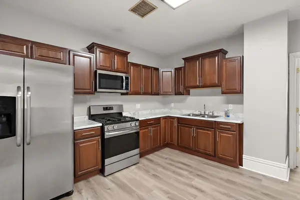 820 18th Avenue N, Minneapolis, MN 55411