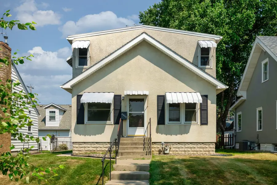 1303 Highland Parkway, Saint Paul, MN 55116 - #2