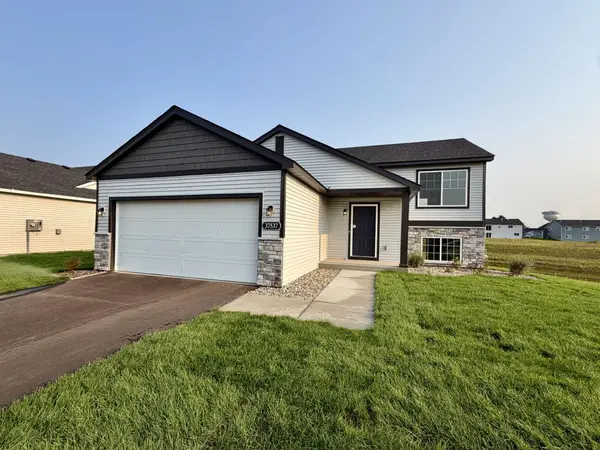 37537 Greenway Avenue, North Branch, MN 55056