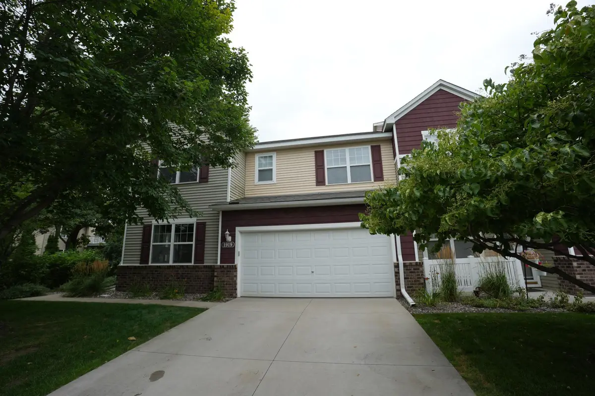 1919 Sierra Drive #1401, Hastings, MN 55033 - #1