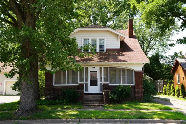 1112 S Barstow Street, Eau Claire, WI 54701